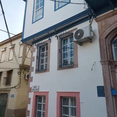 Mimosa House Готель Айвалик