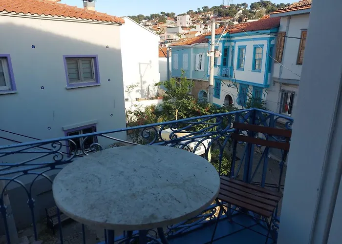 Mimosa House Hotel *